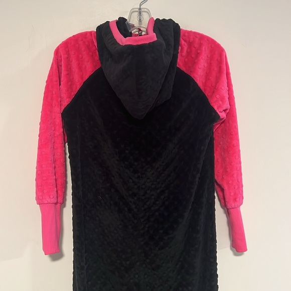 Triple Flip Black Onsie | size 5 - Picture 9 of 10